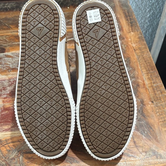 Sperry Kids Tan High-Top Shoes - Picture 6 of 6